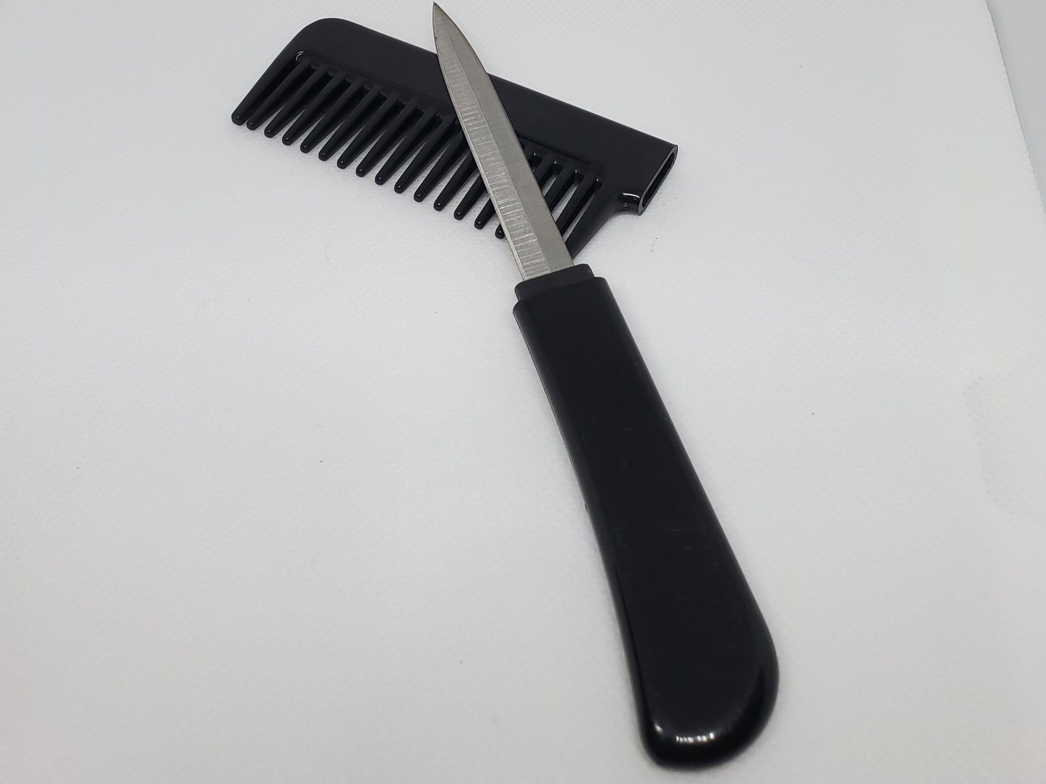 Comb-shaped knife